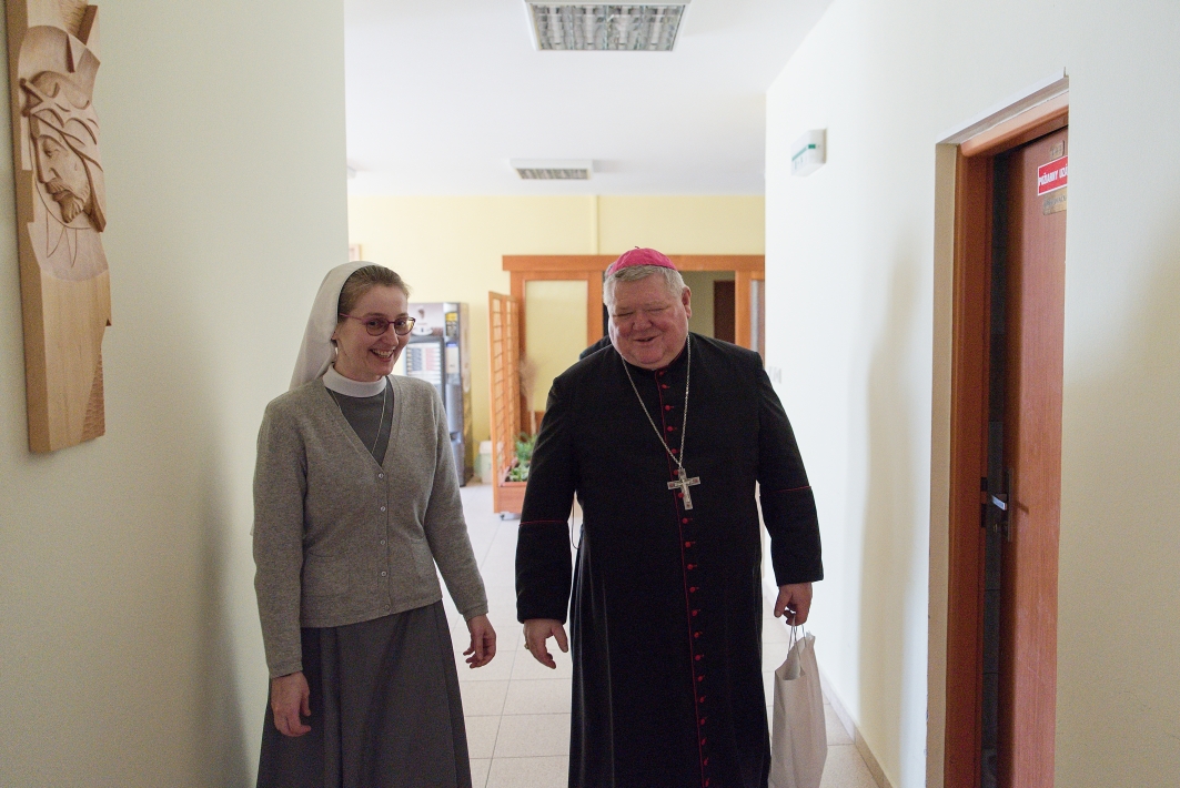 návšteva otca biskupa